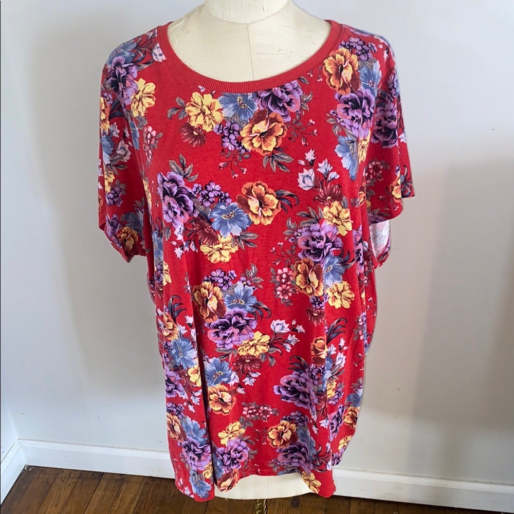 Torrid floral print classic fit Tee
